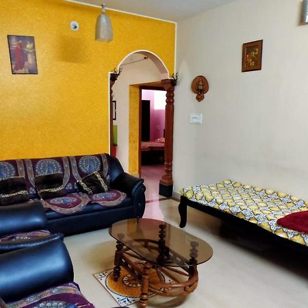 Maanyatha Home Stay Manipal Extérieur photo
