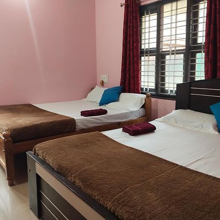 Maanyatha Home Stay Manipal Extérieur photo